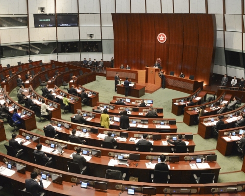 調查指57.4%的受訪者認同反對國安法不應具備參選立法會的資格。資料圖片