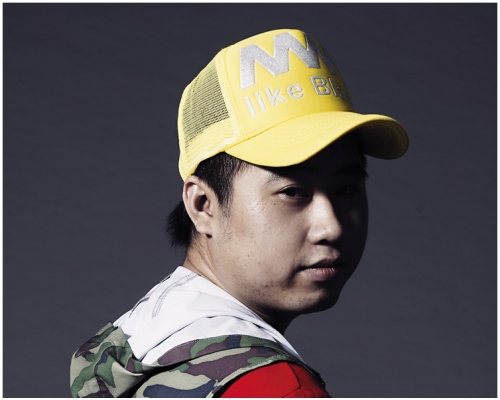 自稱為「亞洲神童」的張如城(圖)其母親被人入入稟追債。資料圖片