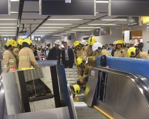 警員及消防員接報到場
