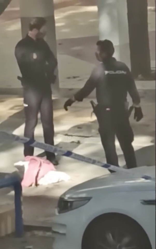 警方其後找到被膠袋包着的人頭。網圖