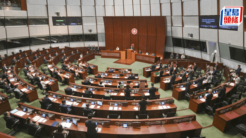梁君彥今日在電視節目《有理有得傾》被問到如何評價今屆議員。資料圖片