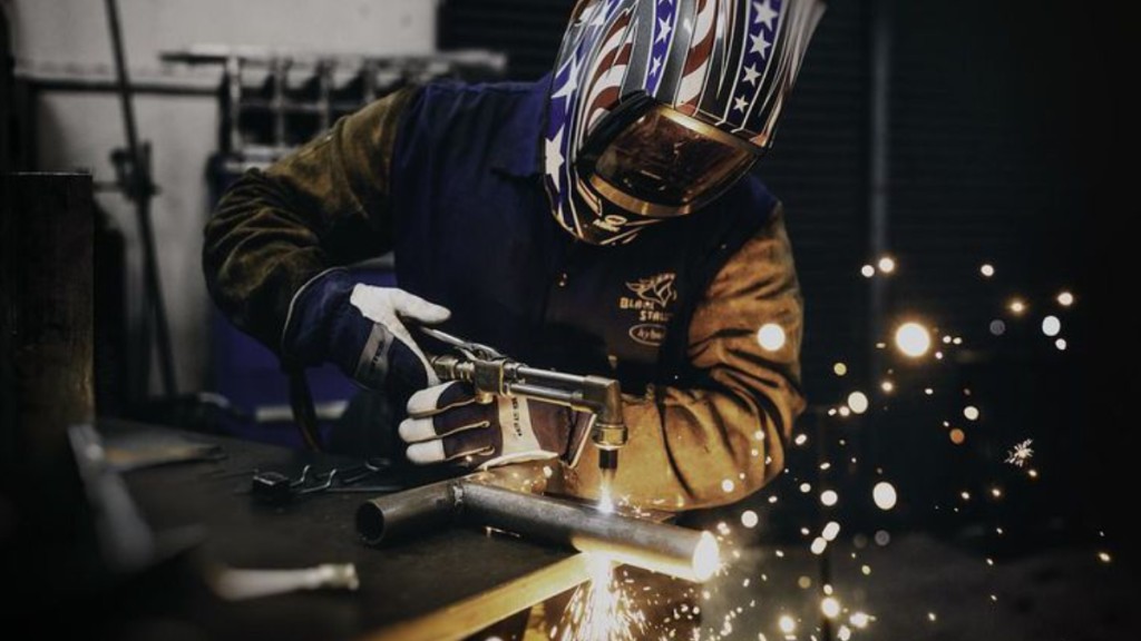 Fibrebond老闆賣盤後向員工發放花紅，人均達344萬。X@Fibrebond