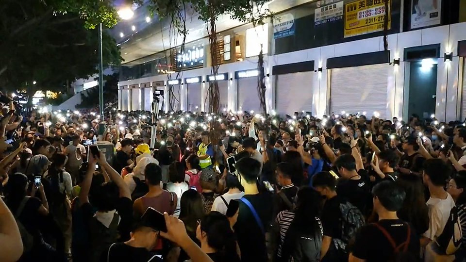 尖沙嘴千人唱歌。Hong To‎圖片