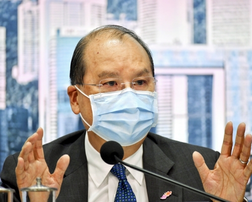 張建宗發表網誌指,特區政府堅決反對和嚴厲譴責美方的制裁行動,強調香港事務純屬中國內政,不容外國干涉。資料圖片