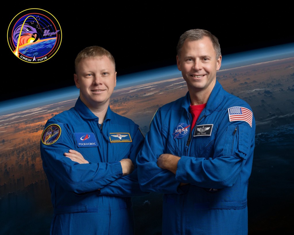 Alexander Gorbunov（左）與Nick Hague（右）同是飛船工程師。（X@NASA）