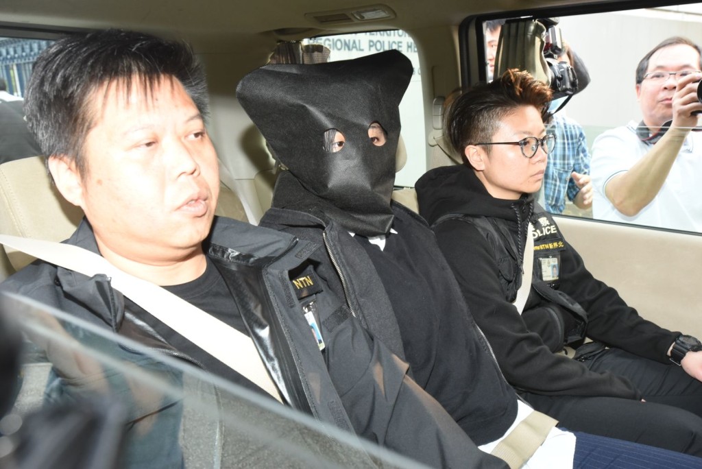 警方拘捕1男3女