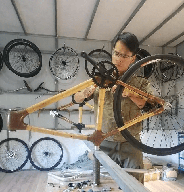 廣西青年用竹子造單車，已出口國外超過6萬輛。