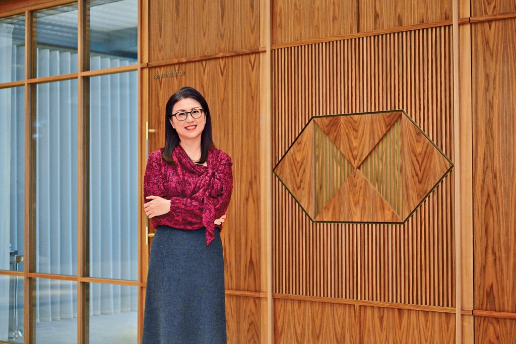 伍杨玉如表示，70%计划移居本港的受访者已在港投资。