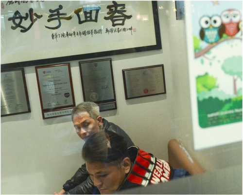 陳肇始期望自願醫保計畫盡快推出，讓巿民投保。