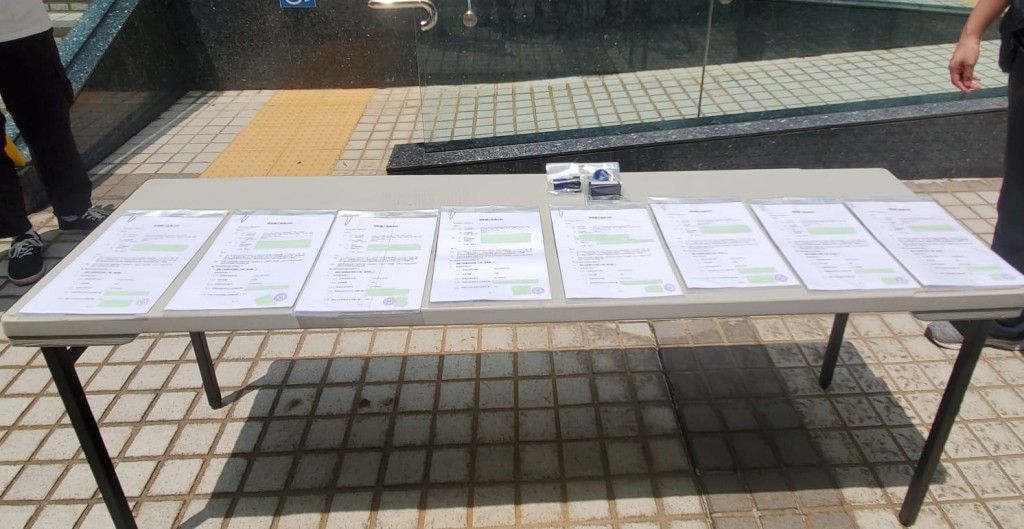 警方展示部分證物。 林思明攝