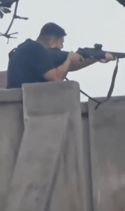 调查显示，两人可能曾在菲律宾南部接受过“军事式训练”。X@INNChannelNews