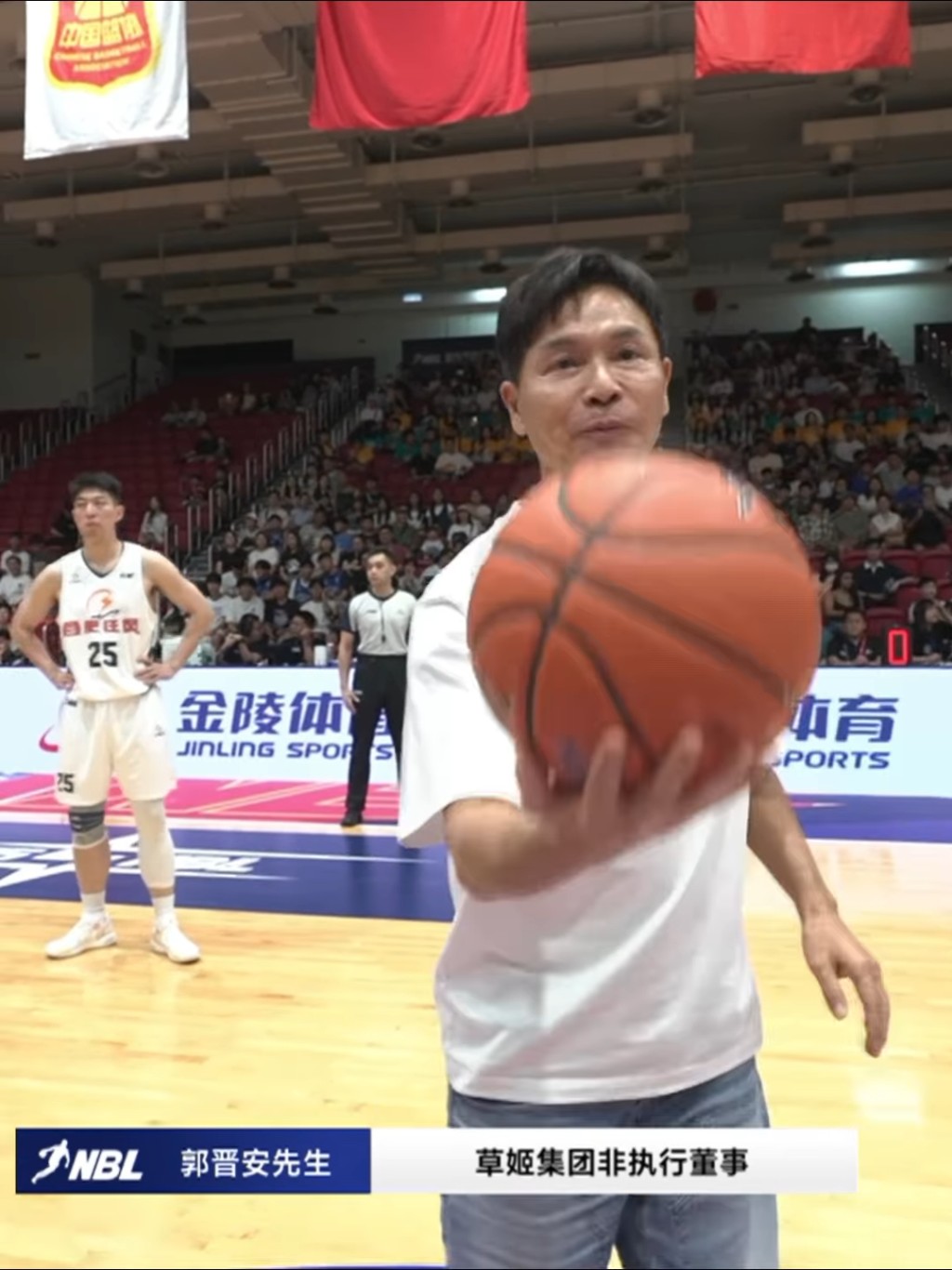 郭晉安開球。 郭晉安開球。