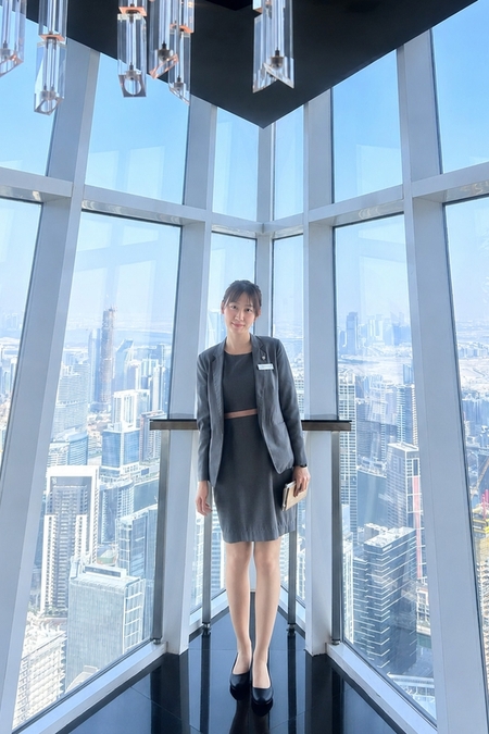Esther前往杜拜五星級商業酒店實習,累積海外工作經驗。 Esther前往杜拜五星級商業酒店實習,累積海外工作經驗。