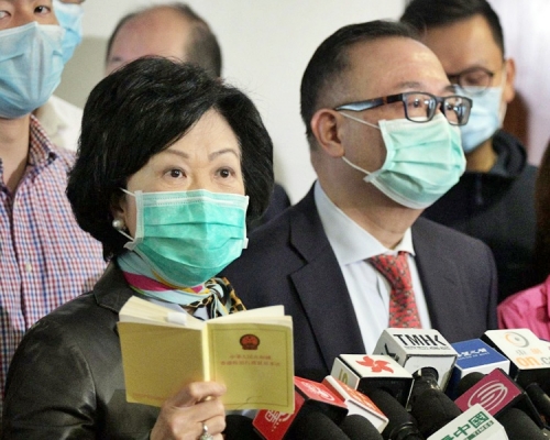 廖長江(右)斥泛民不惜一切地搞政治。葉劉淑儀(左)指反對派曲解基本法。