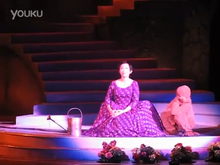 陳潔儀在劇中飾演寧玉鳳。