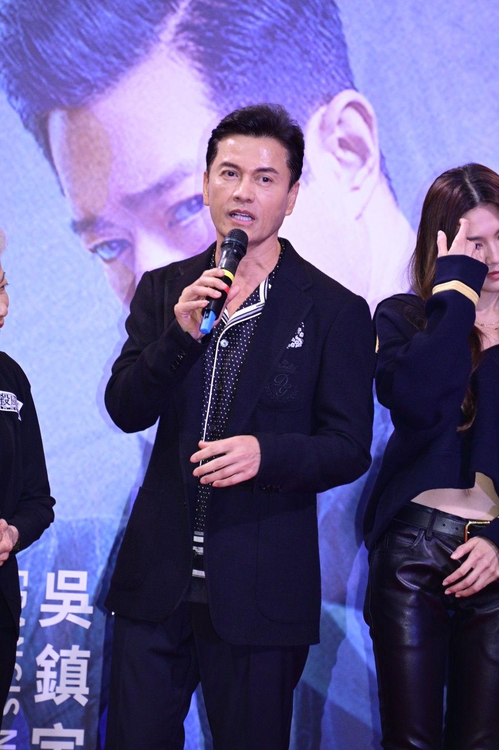 吕良伟透露9月将开拍以警匪动作为题材的新戏。