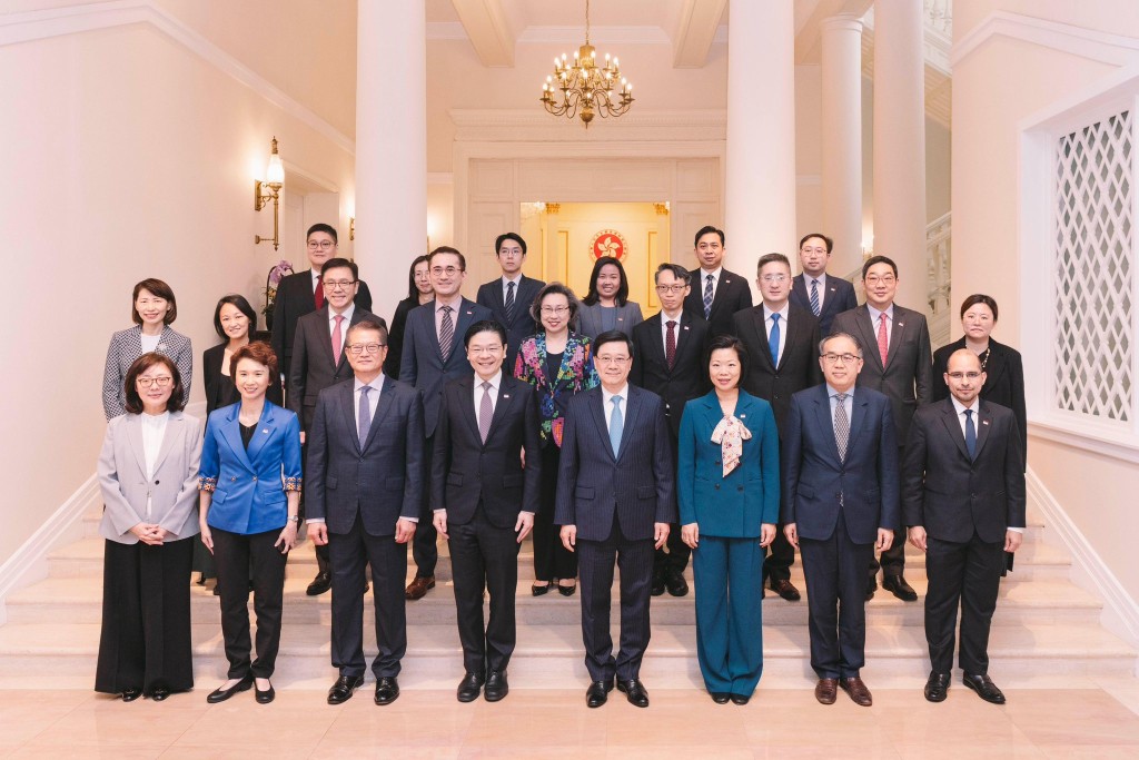 李家超與黃循財會面，就雙方關注的議題交換意見。李家超FB