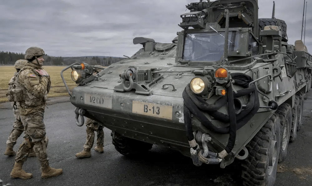 美国将供乌克兰90辆史崔克装甲运兵车。AP资料图