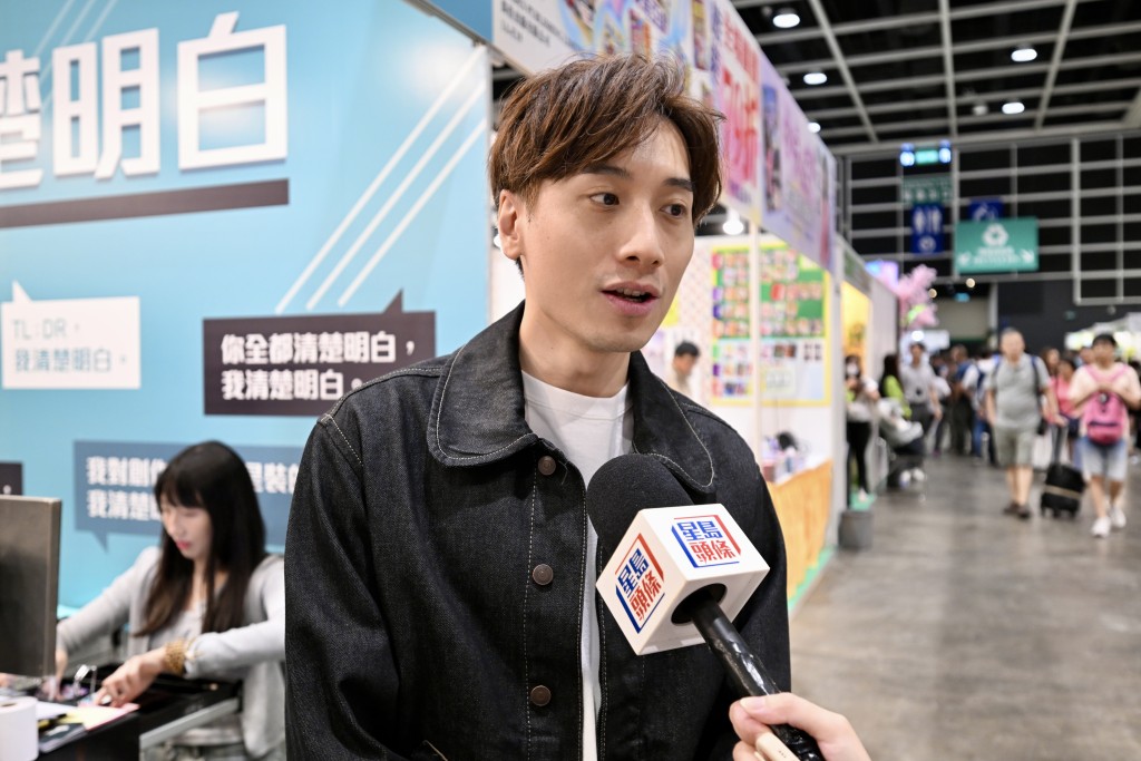 洄水文化創辦人藍橘子。劉駿軒攝 洄水文化創辦人藍橘子。劉駿軒攝