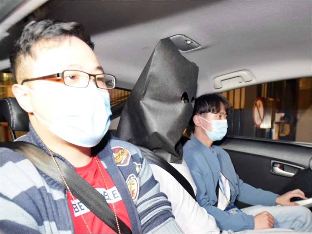 黃文威攝