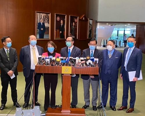 經民聯又建議政府設立臨時失業救助金。