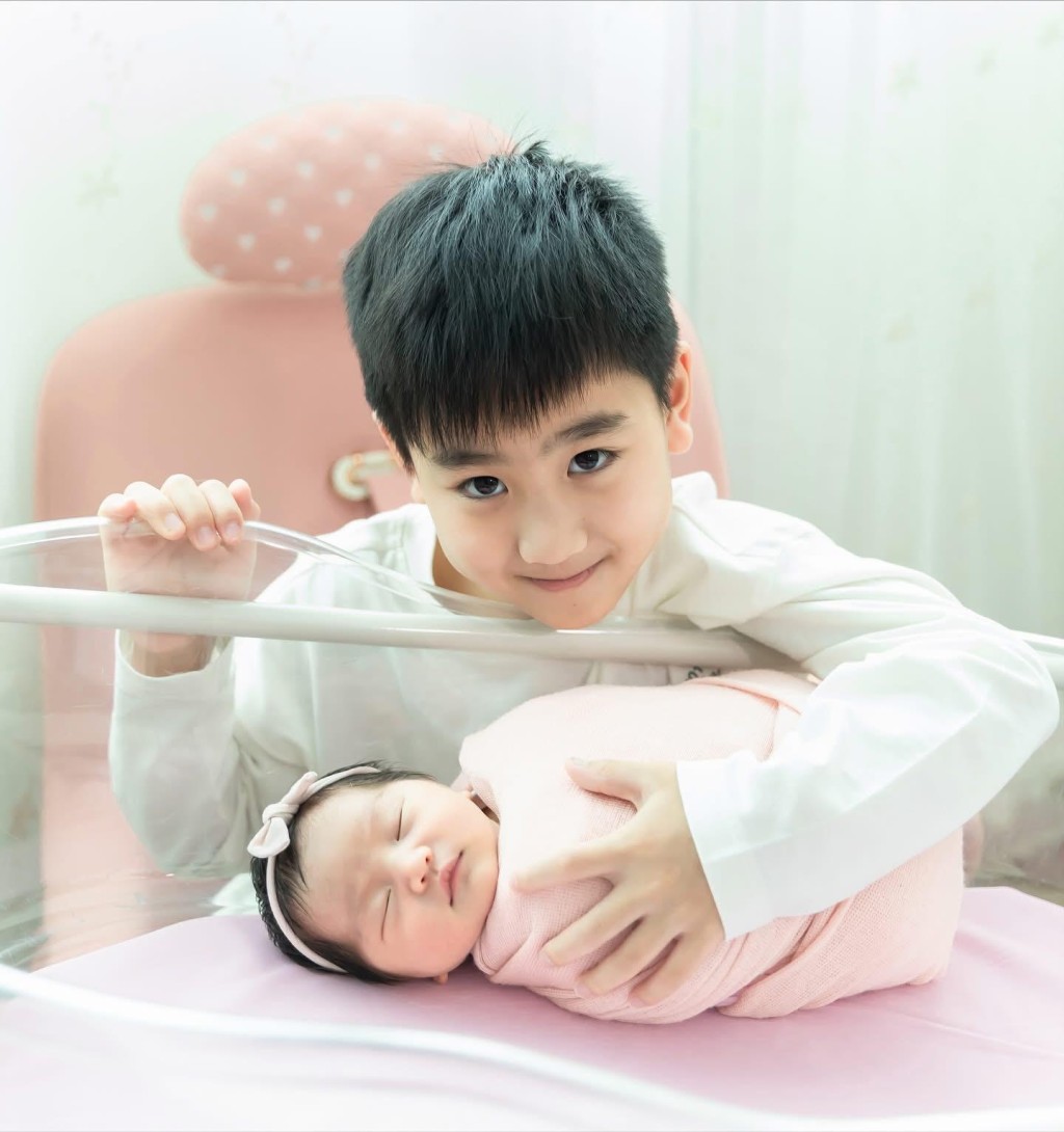 Coffee透露因荷爾蒙影響情緒低落，不小心發洩在兒子彥彥身上。