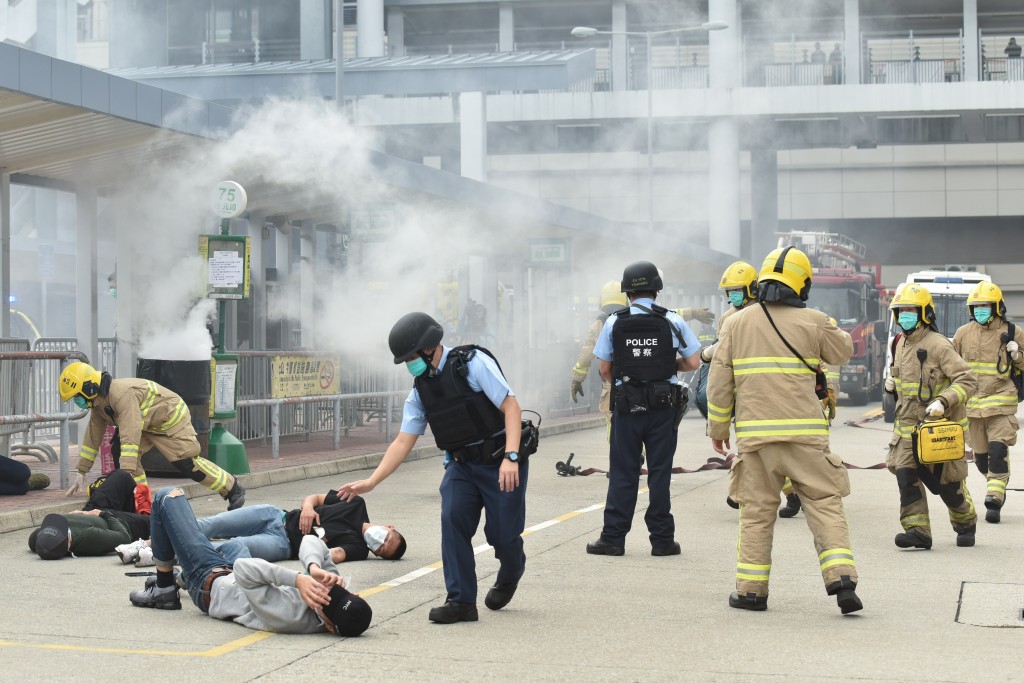 跨部門反恐專責組曾多番舉行跨部門反恐演習，未來在「三層防範機制」下會將跨部門演練恒常化及規範化。 資料圖片