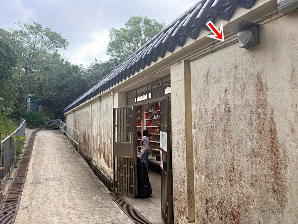 海會塔內安裝不少閉路電視。 海會塔內安裝不少閉路電視。