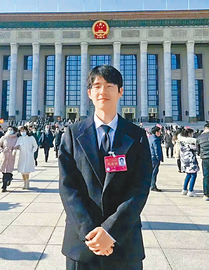 「廳局風」穿搭在內地走紅。