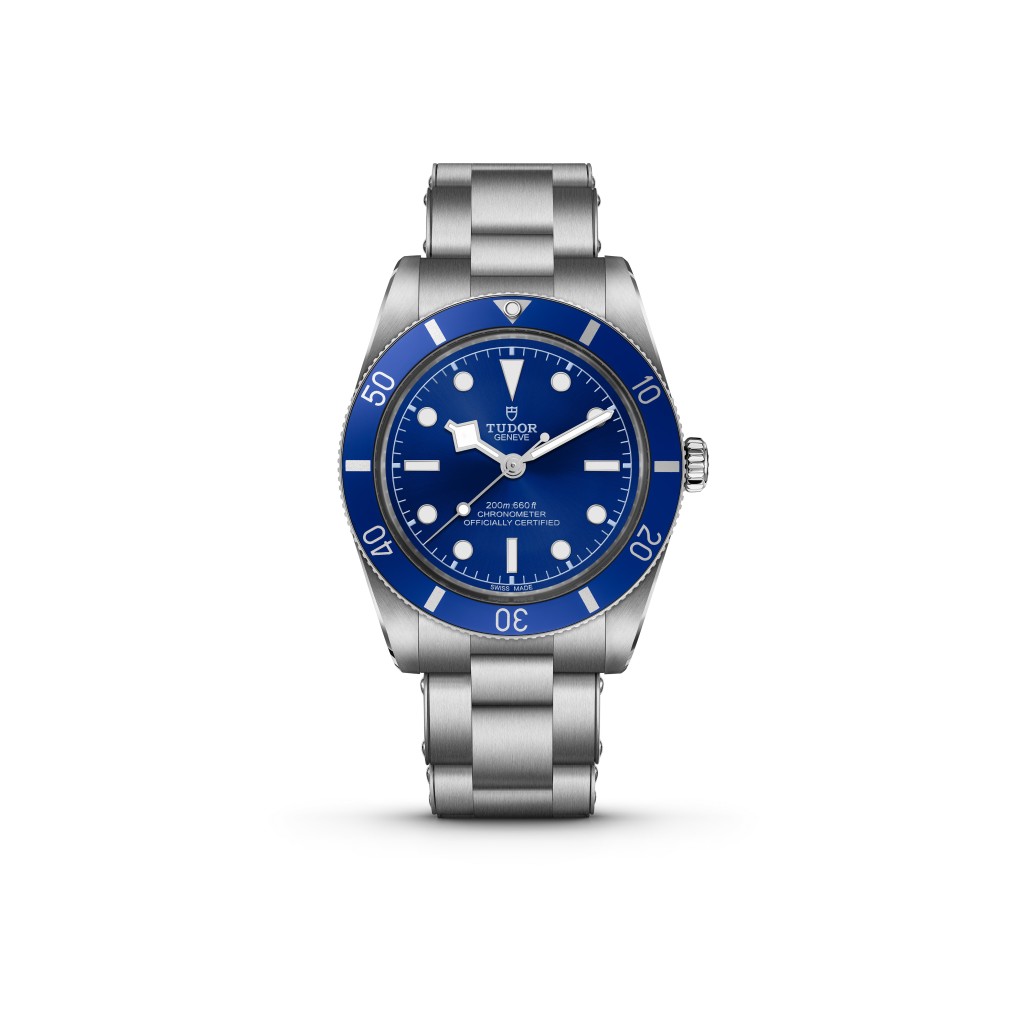 Tudor Black Bay 54 / 錶殼：37mm不鏽鋼 / 機芯：MT5400型自動 / 售價：$34,300（鋼帶）。