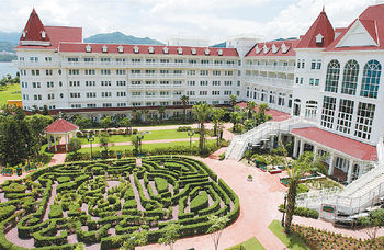 ■迪士尼酒店充滿童話味道，不少新人選擇在此舉行婚禮。