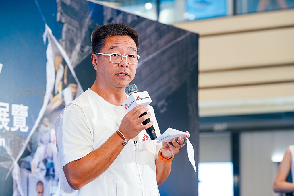 趙卓邦在活動歡迎禮上分享其國際救援經歷,指「救無休止」是前線救援人員每天的現實寫照。 趙卓邦在活動歡迎禮上分享其國際救援經歷,指「救無休止」是前線救援人員每天的現實寫照。