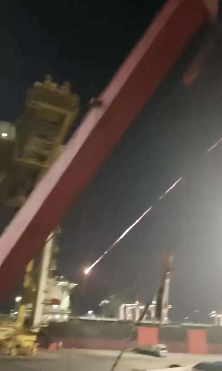 2月28日，梅先生目击的导弹袭击。