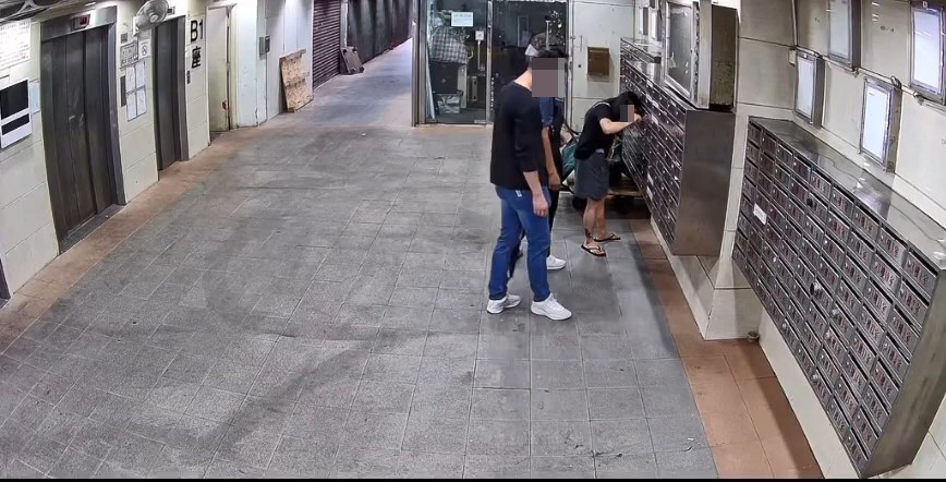 3名男女在於屯門恆威工業中心的信箱偷走多封信件。soule.doro@Threads影片截圖