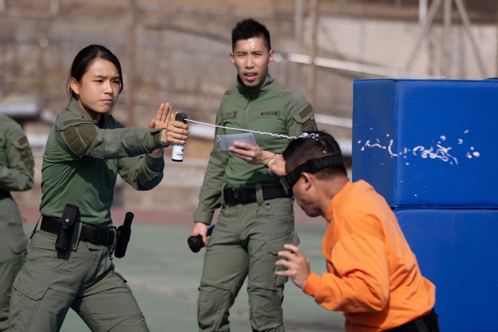 懲教署人員又展示「太極安全防禦技巧」和近戰防控術。