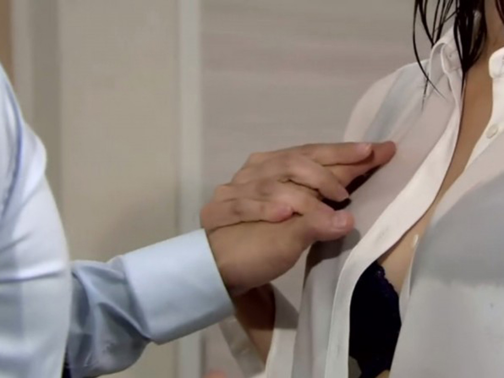 陳敏之主動除剩喱士黑Bra「獻身」。