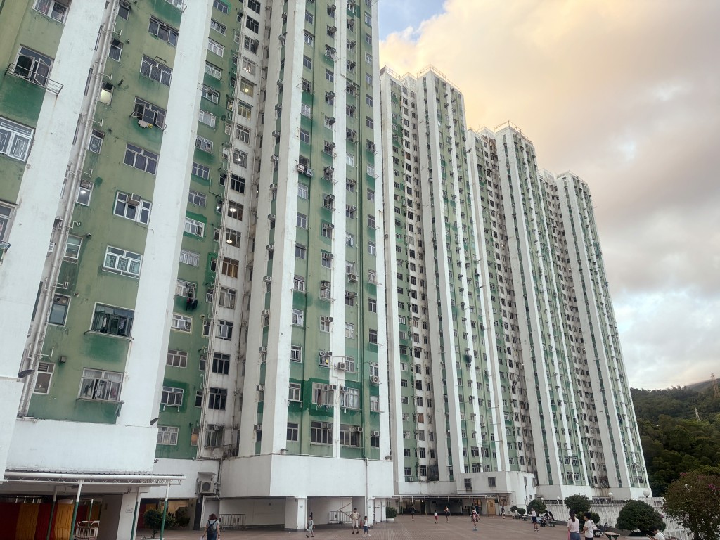 翻查資料,據了解荃威花園業主立案法團正準備招標新一期物業管理、保安服務合約。資料圖片 翻查資料,據了解荃威花園業主立案法團正準備招標新一期物業管理、保安服務合約。資料圖片