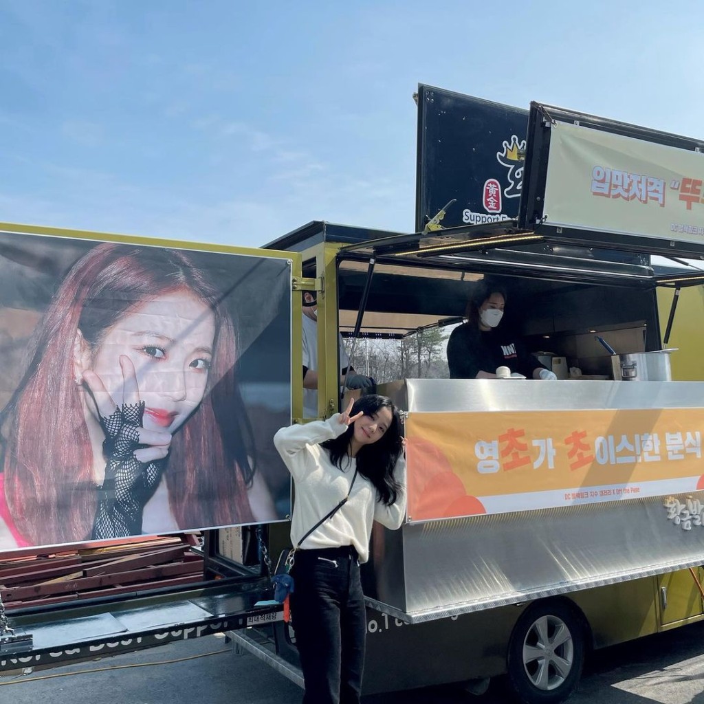 仲有一架熟食餐車。
