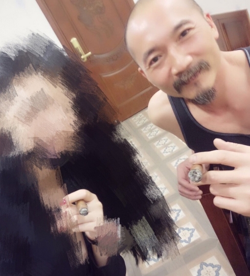 該女子控訴鄒兆龍灌醉自己，再霸王硬上弓。