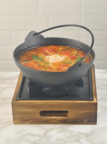 冬蔭功 $98(Thai Grill)由泰國廚師用家鄉食材、香料及調味品炮製而成,風味正宗。