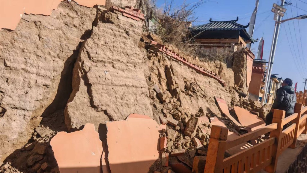 甘肅甘南藏族自治州迭部縣發生5.5級地震。 中新社