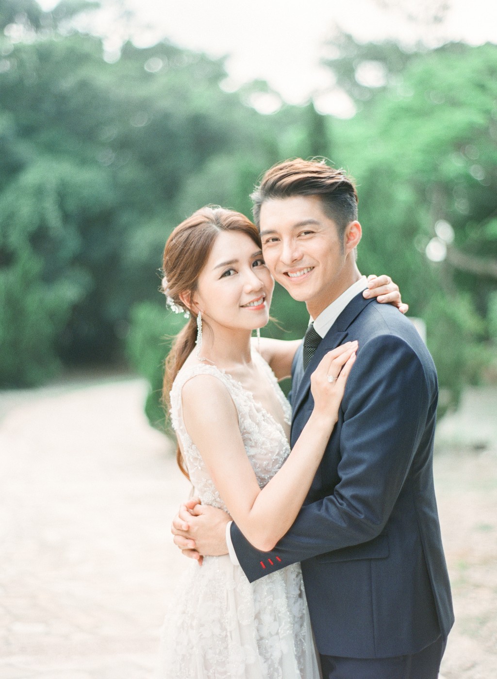 黃嘉樂結婚照。