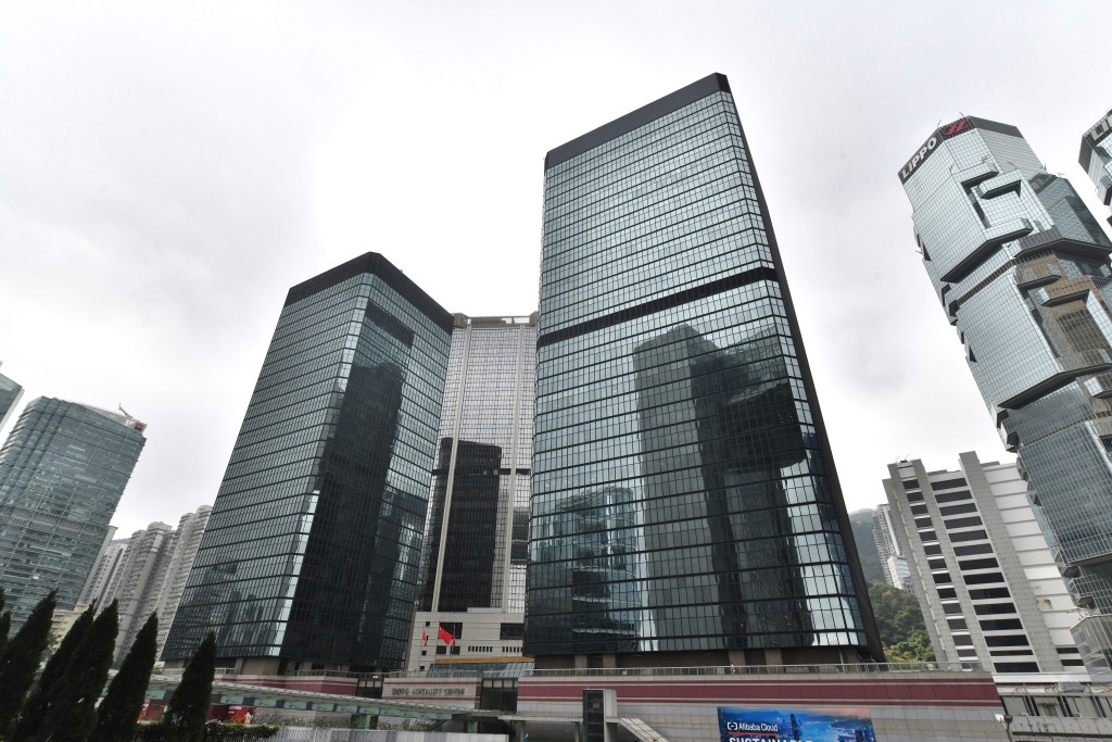 金鐘海富中心第2座20樓全層，由香港大學中國商業學院承租，每月逾30萬。