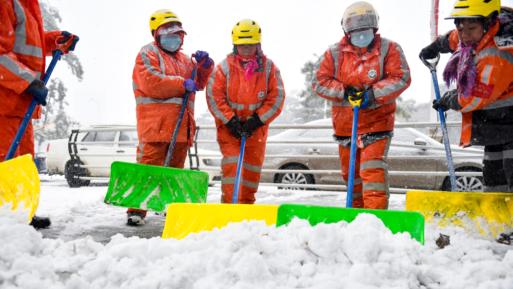內地寒潮、暴雪、大風預警三連發。 新華社