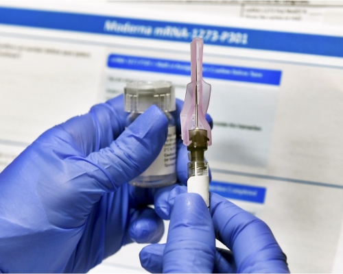 微软公司表示指侦测到俄罗斯及北韩有国家背景的黑客，试图窃取新冠病毒疫苗的重要数据。AP图片