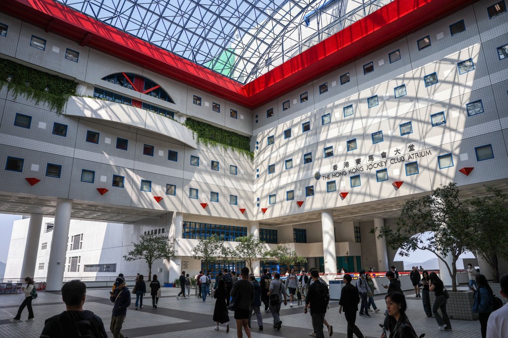 在醫學院軟硬件方面，葉玉如指位於科大清水灣校園的醫學院綜合大樓正進行地基工程，進度理想。資料圖片