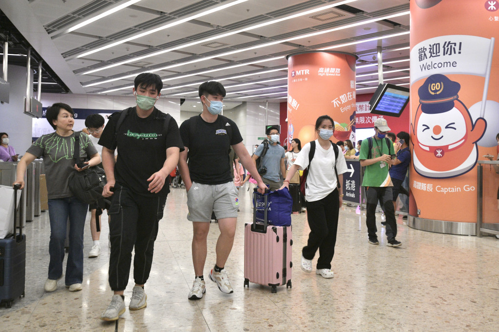 運輸署提醒市民注意高鐵列車班次調動。資料圖片
