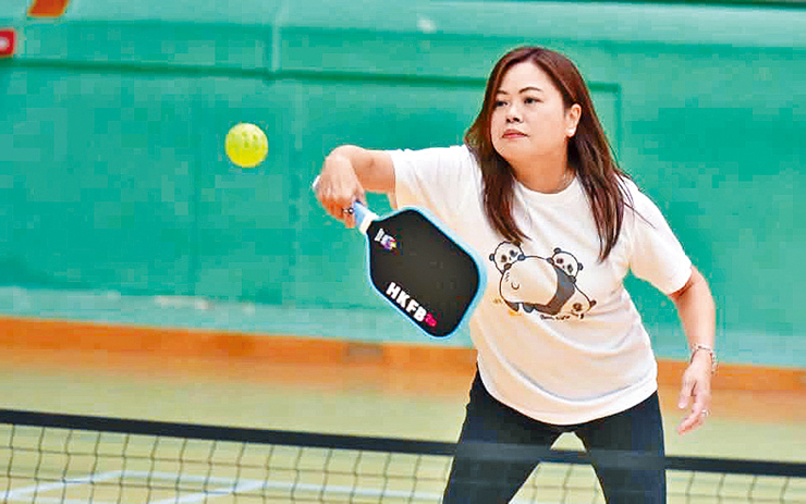 文體旅局局長羅淑佩日前與同事一行打pickleball。