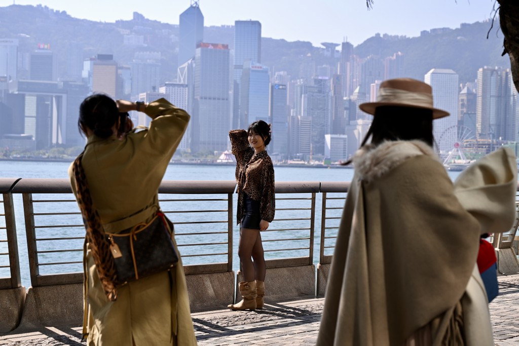 除夕天氣炎熱。資料圖片 除夕天氣炎熱。資料圖片