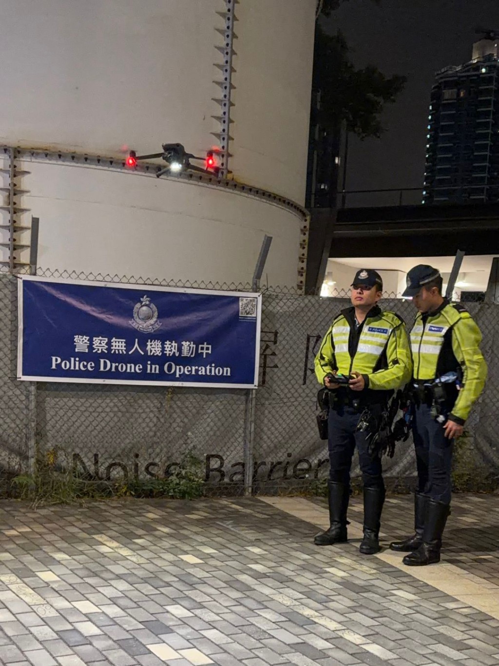 警派無人機助打擊非法改裝及賽車 東九龍扣查4私家車及6電單車。警方圖片